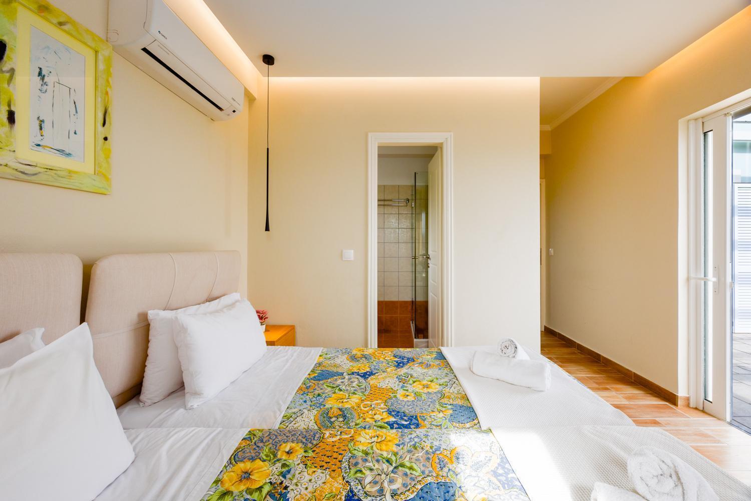 Villa Eleni Agios Stephanos 斯达林 外观 照片